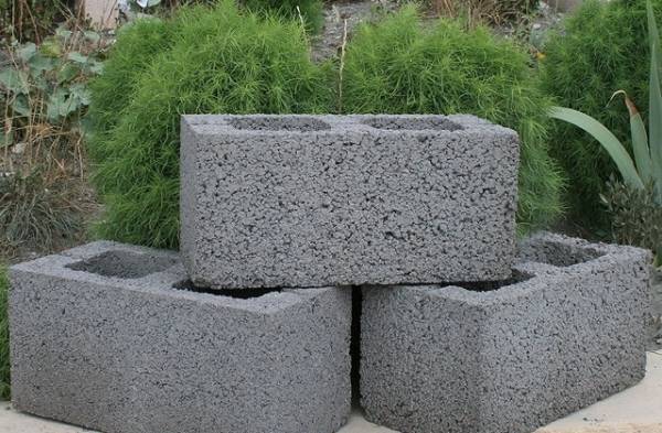 Крупнопористый бетон - свойства и особенности применения.