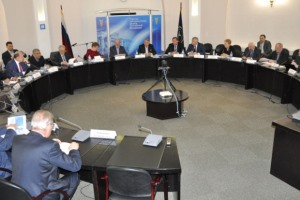 В то же время Национальный проект ориентирован главным образом на последующее уплотнение людей в черте городов, а также развитие 10 самых крупных городских агломераций.